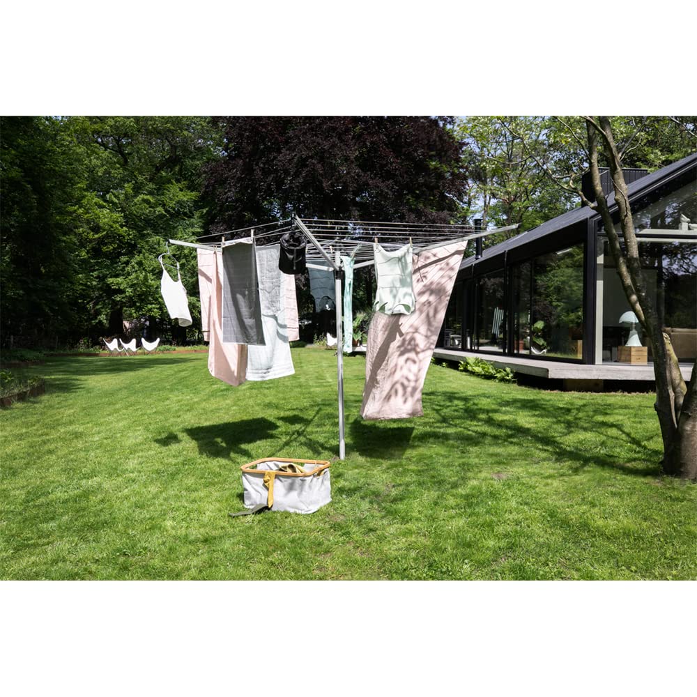 Brabantia height-adjustable range allows comfortable reach and easy loading.