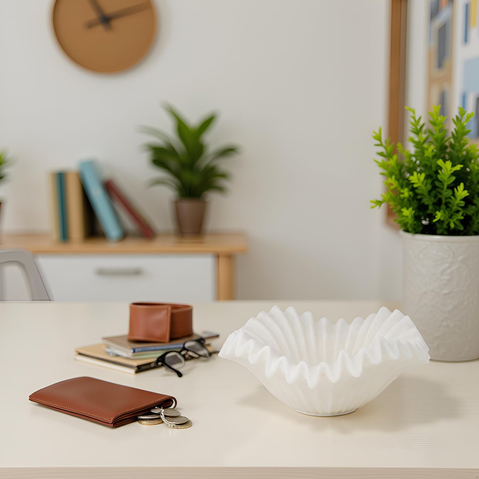 Braxio white bowl serves as entryway catchall for keys.
