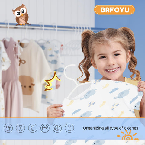White BrFoYu hangers keep kids' outfits neatly visible.