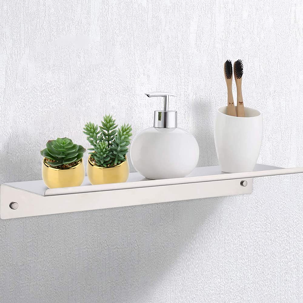 Briful realistic faux succulents in ceramic pots enhance modern home decor.