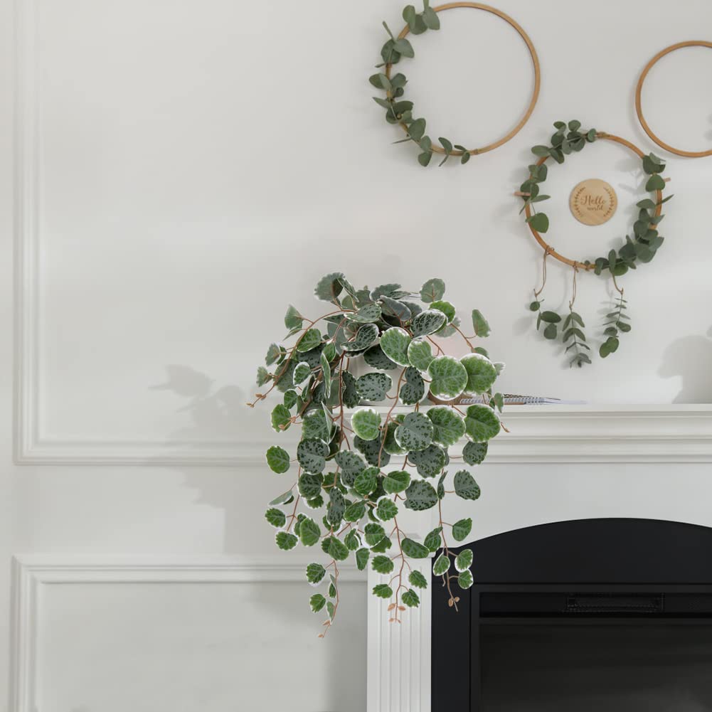 Briful silk leaves and ceramic pot provide maintenance-free charm