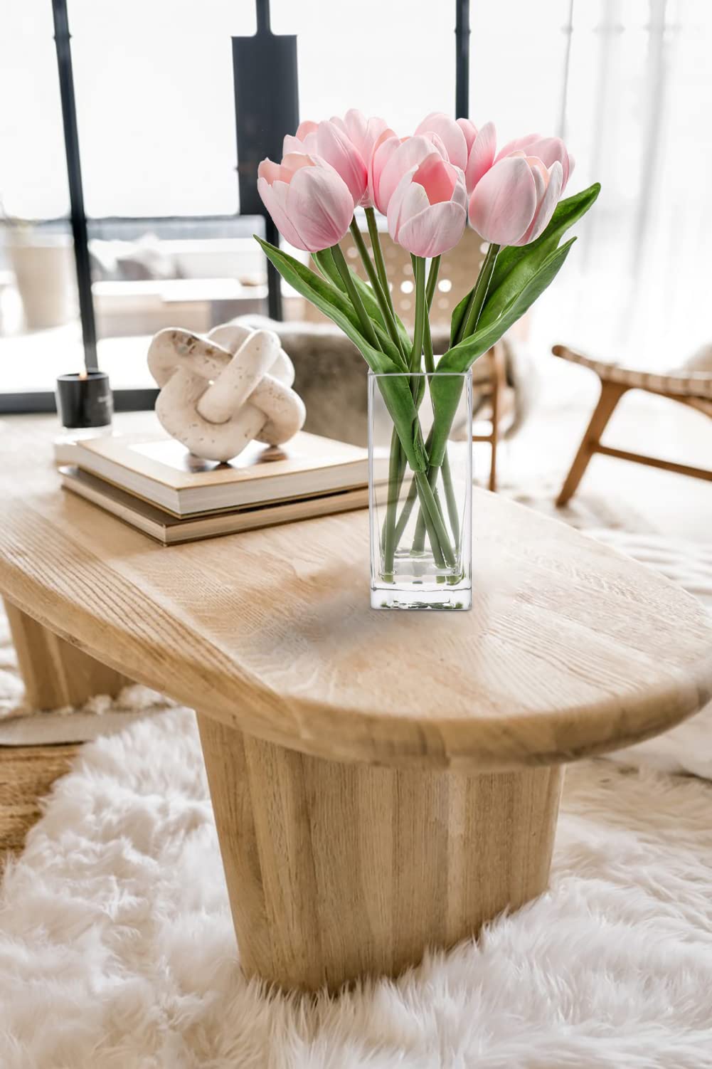 Briful year-round spring look brings fresh ambiance to any room