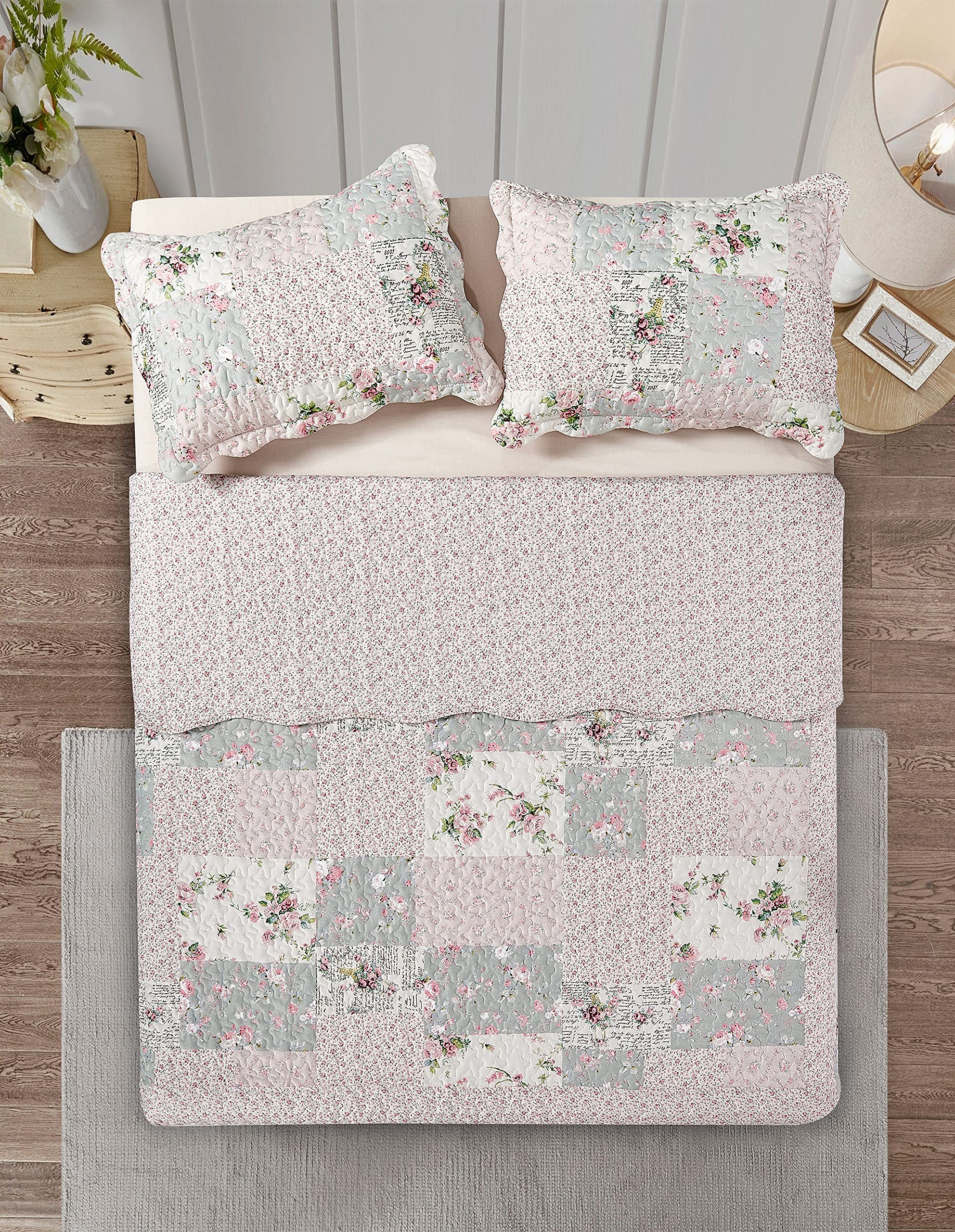 Brilliant Sunshine microfiber quilt with soft fill delivers light warmth.