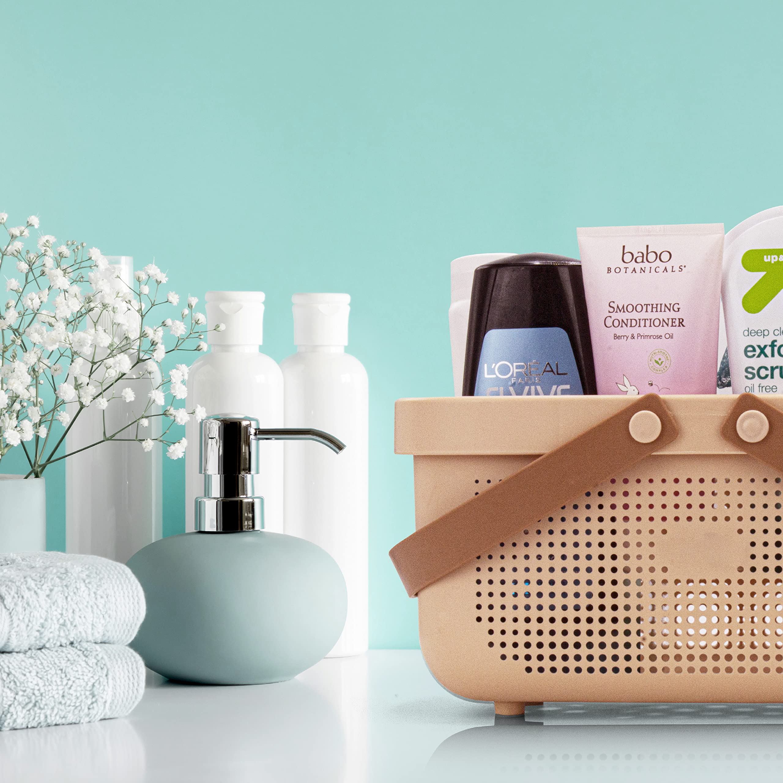 Brookstone caddy highlighting the silicone handle for tactile comfort during use.