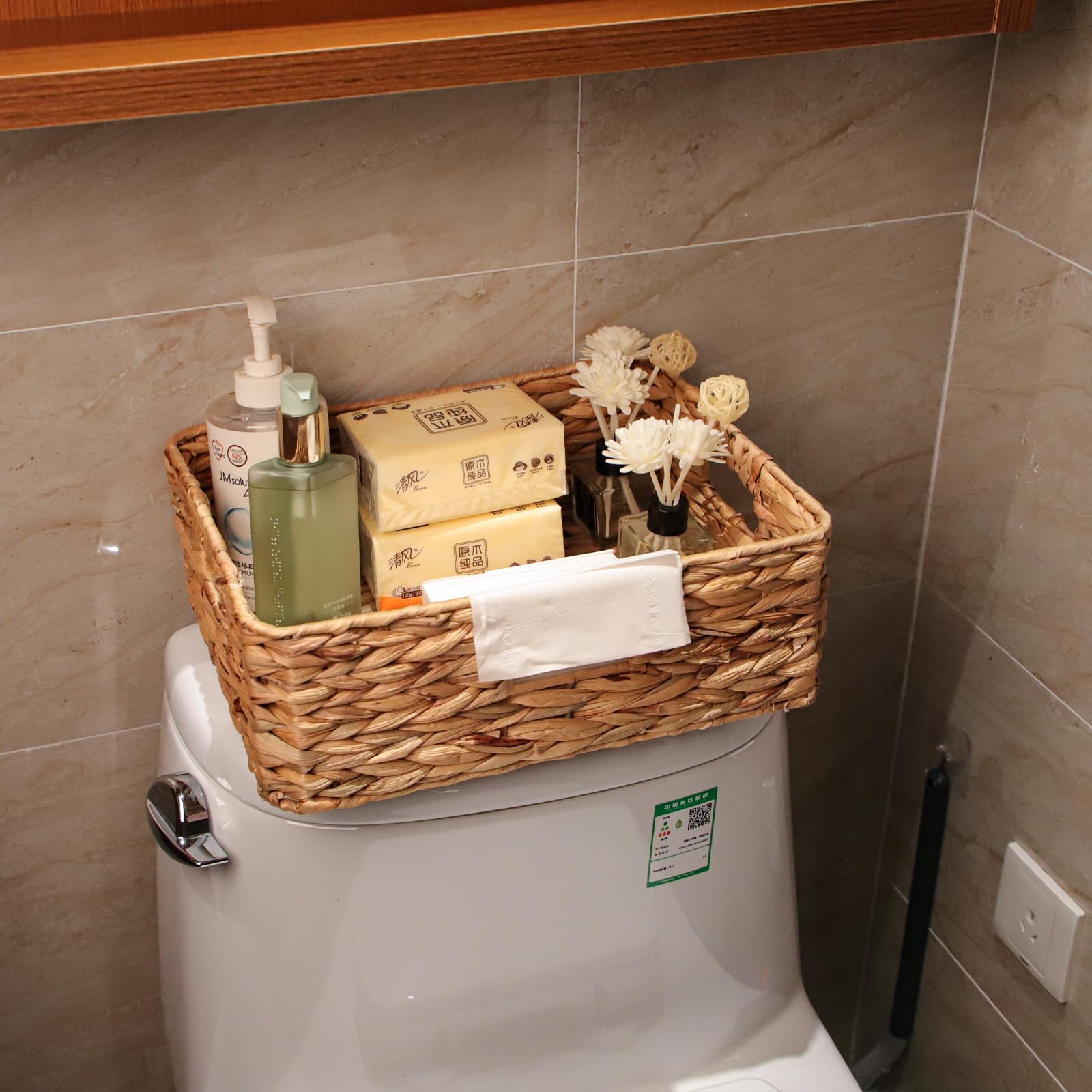 BSTNASI gift-ready water hyacinth basket adds decorative storage appeal.