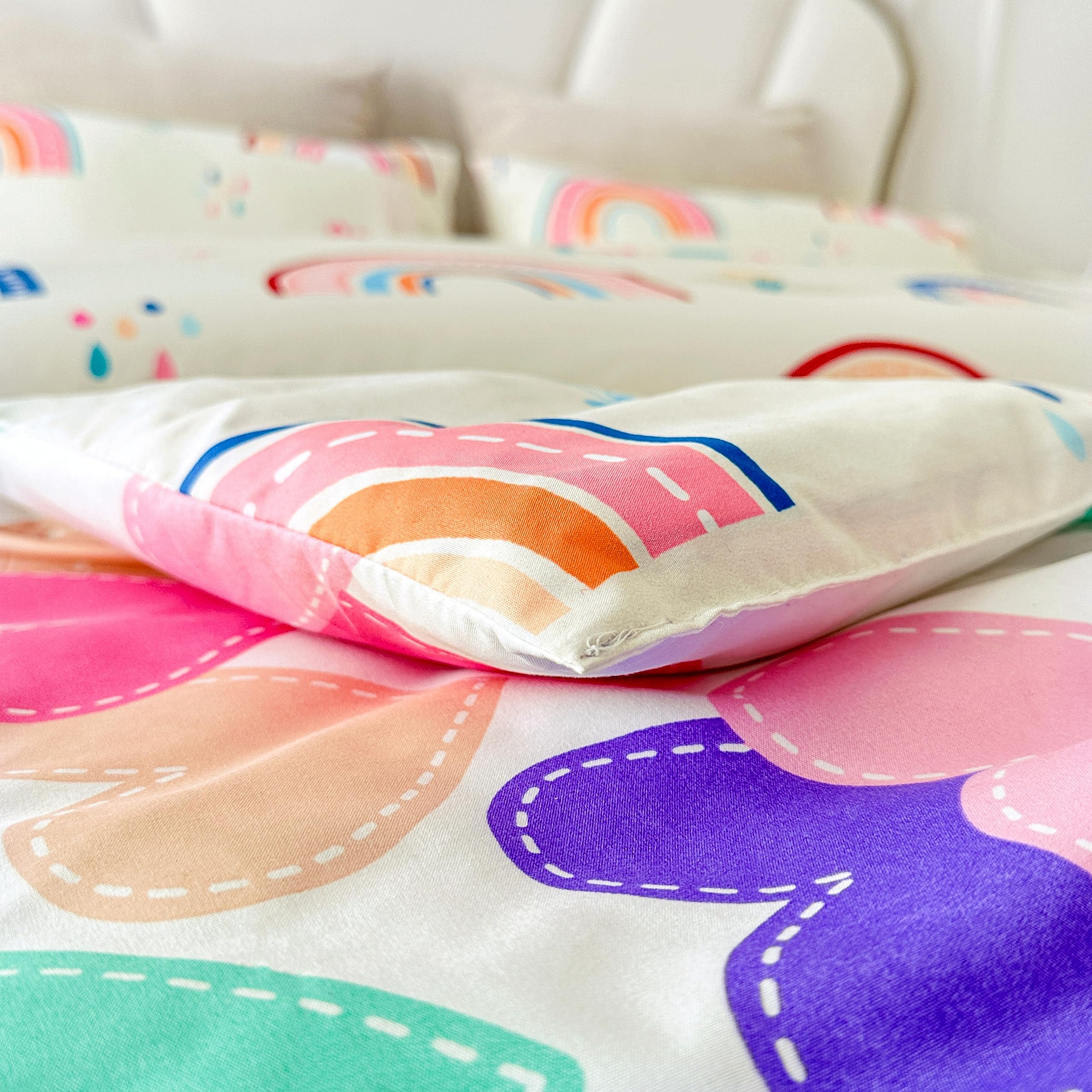 Btargot microfiber fabric feels soft and breathable.