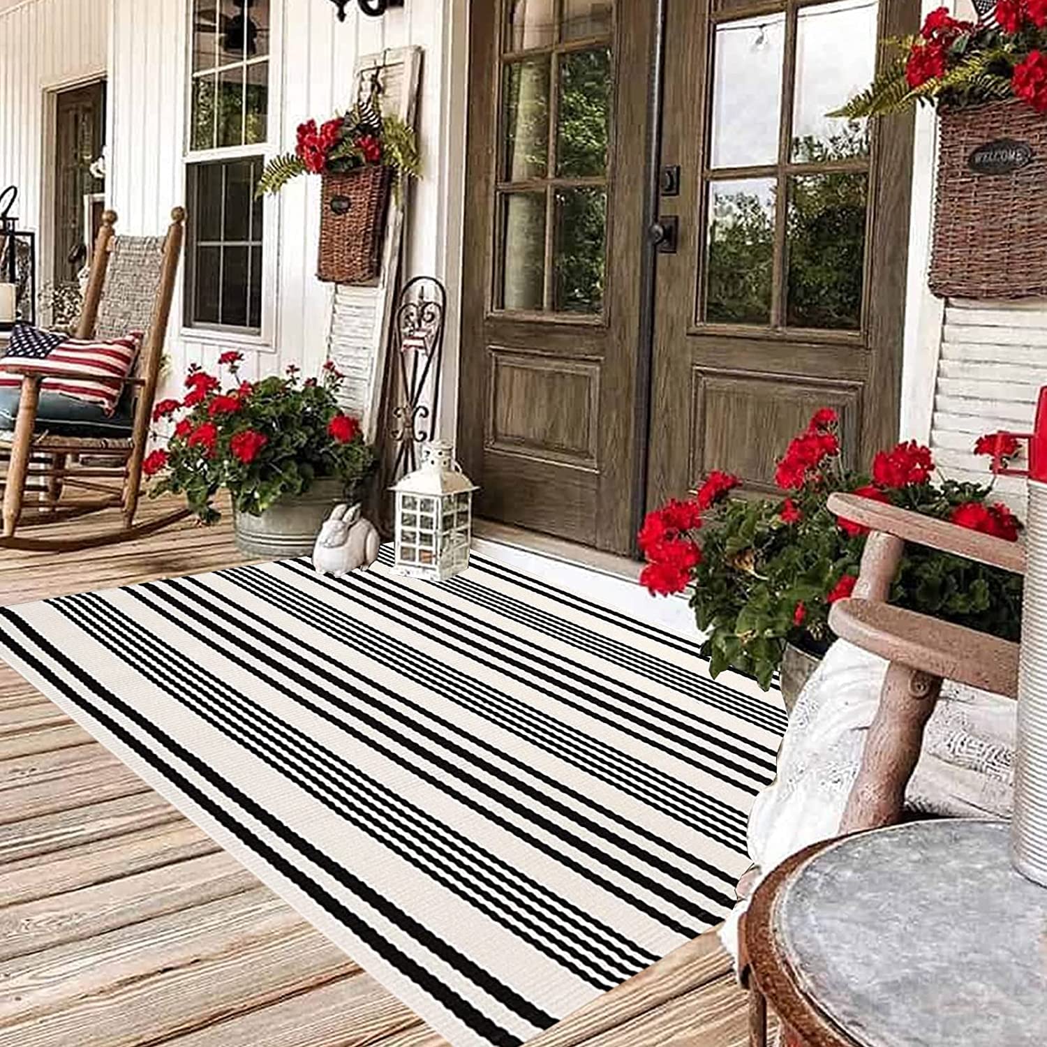 BUAGETUP durable cotton-poly blend rug for outdoor use and simple cleaning.