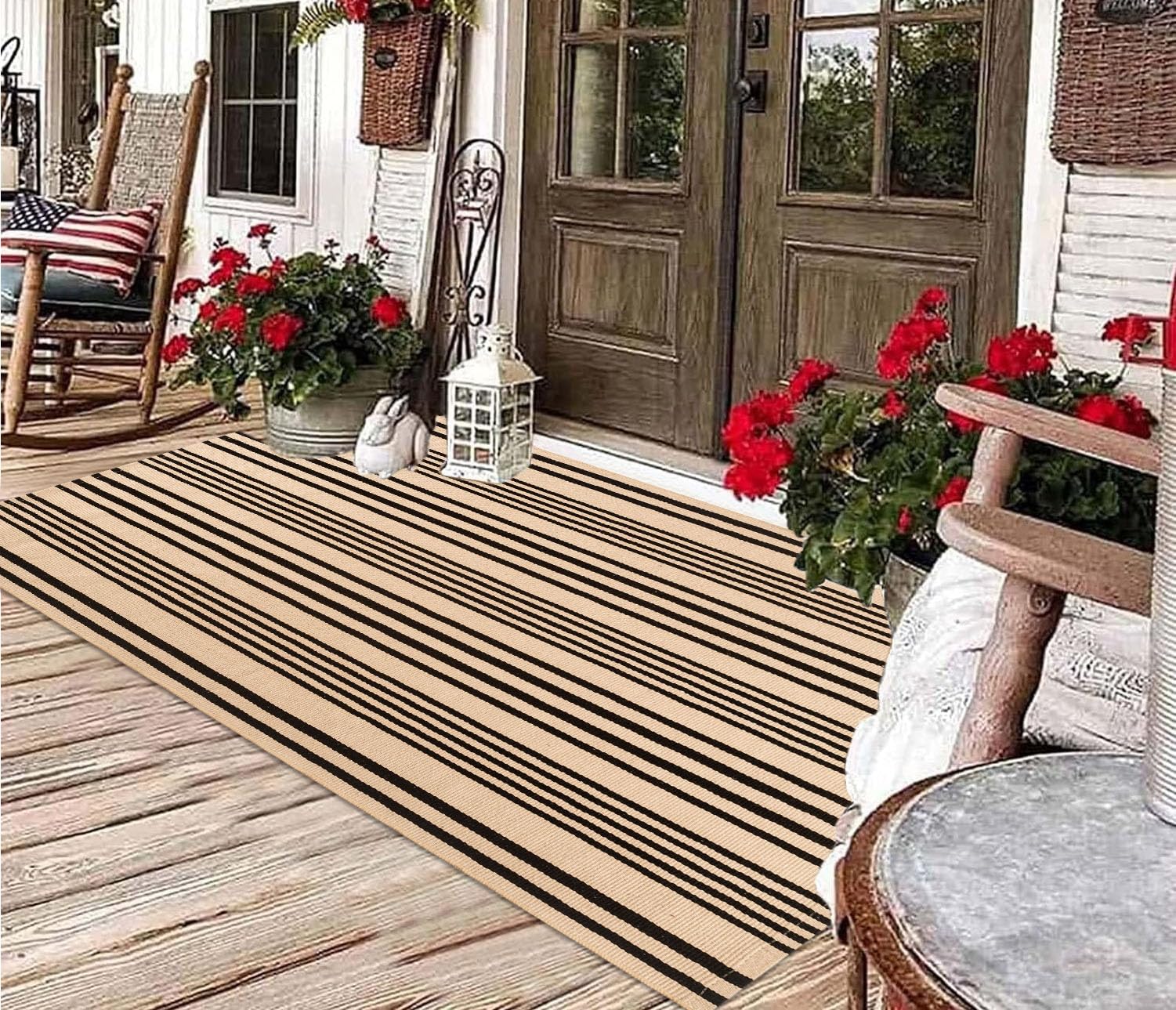 BUAGETUP indoor-outdoor rug withstands high-traffic areas with easy cleaning routines