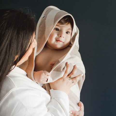 Burt's Bees Baby hooded towel smooth outside layer feels gentle after bath.