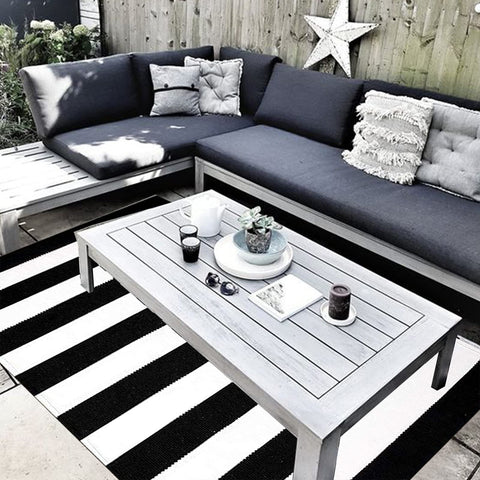 CAINANEL durable entryway mat with easy care and versatility.