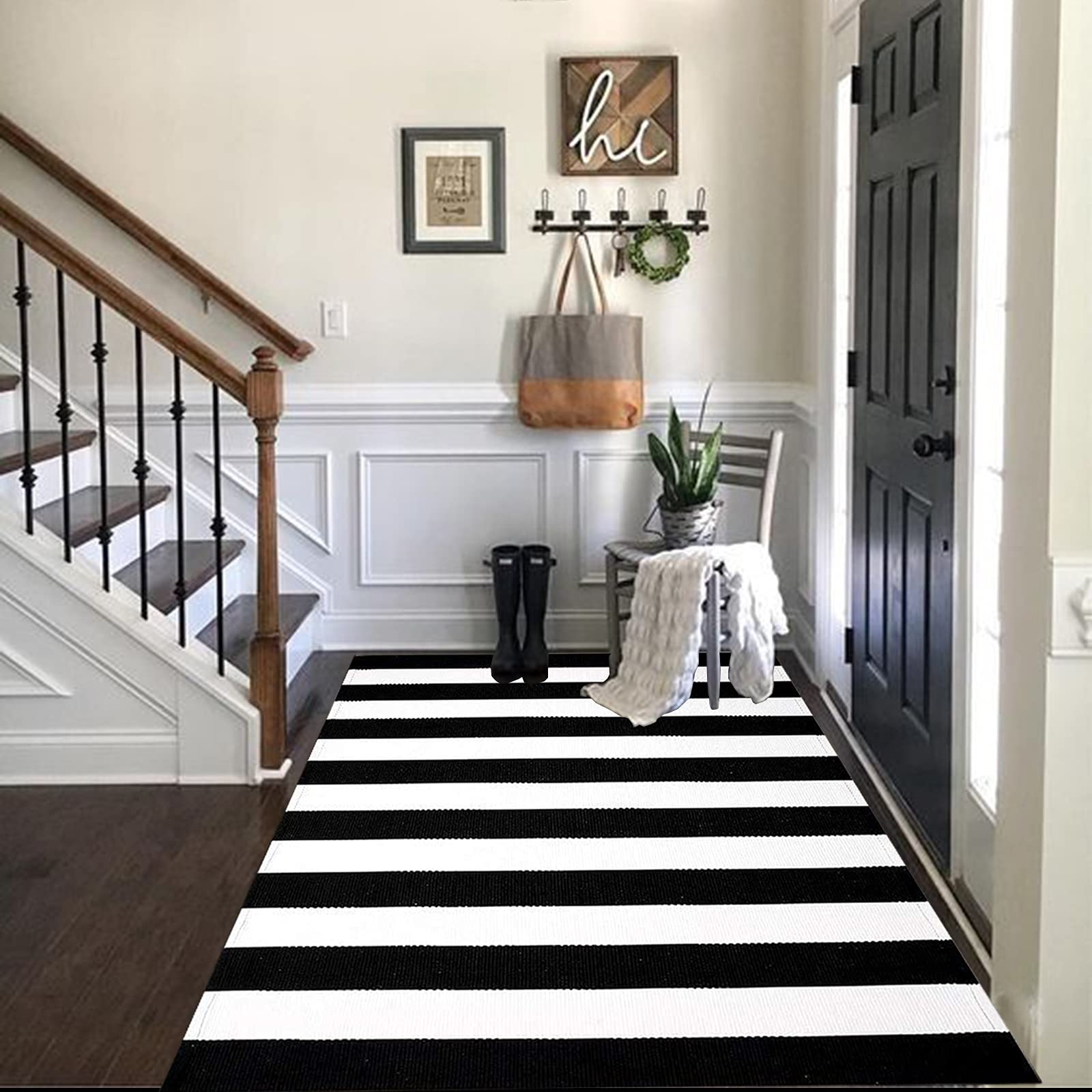 CAINANEL machine washable rug for easy cleaning and maintenance.