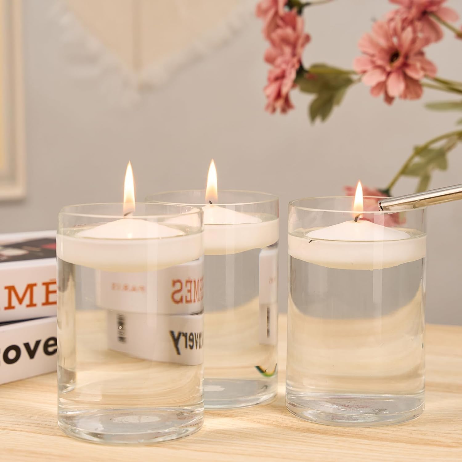 CAKETYCG wedding centerpiece candle creates elegant focal point.