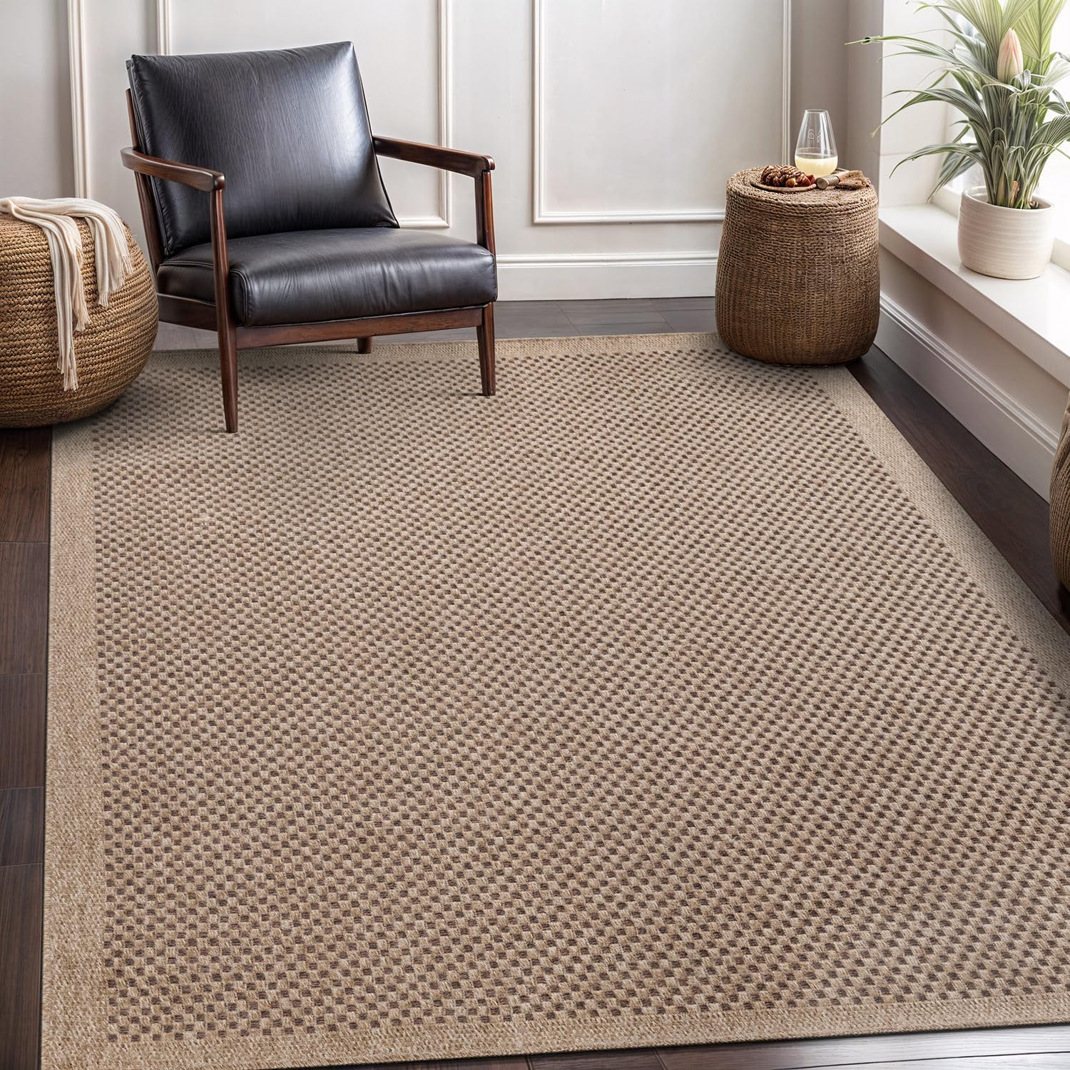 CAMILSON Indoor-outdoor rug that is durable and washable.