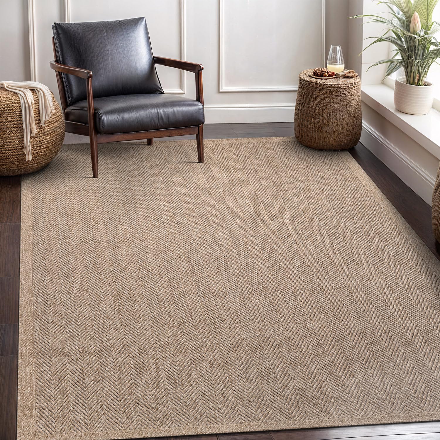 CAMILSON easy-cleaning rug withstands hose washes and quick spot cleaning.