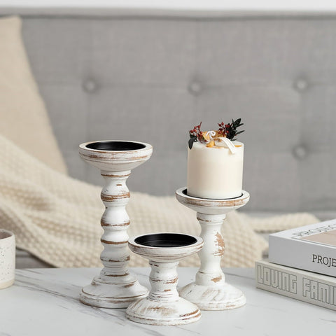 Candeldo wood candle holder packaging includes three heights