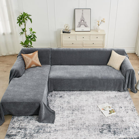 CAPALOCA sofa cover guards against spills and wear during family time