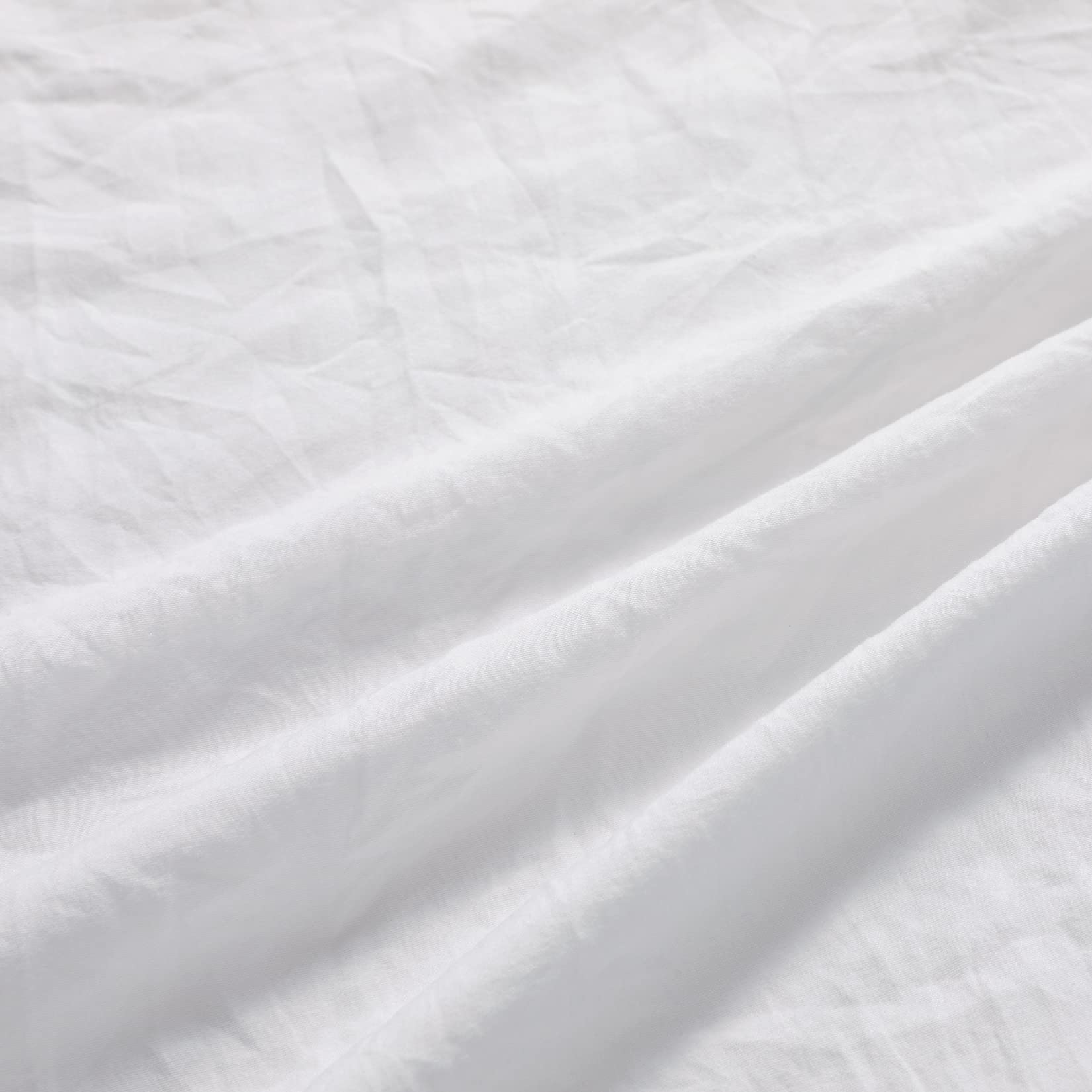 CAROMIO Microfiber is machine washable for easy care.