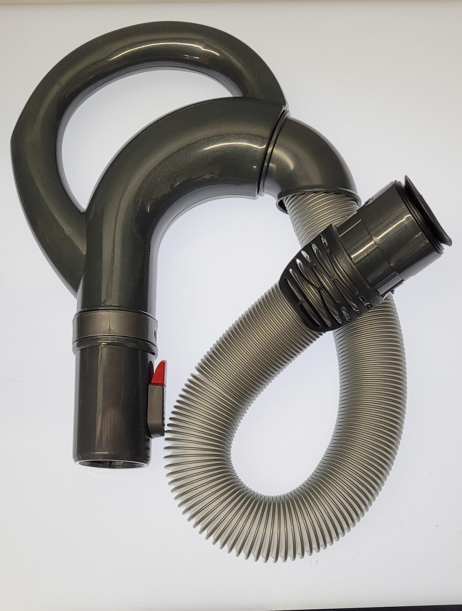 Casa Vacuums gray hose and handle pair complements UV540 aesthetics.