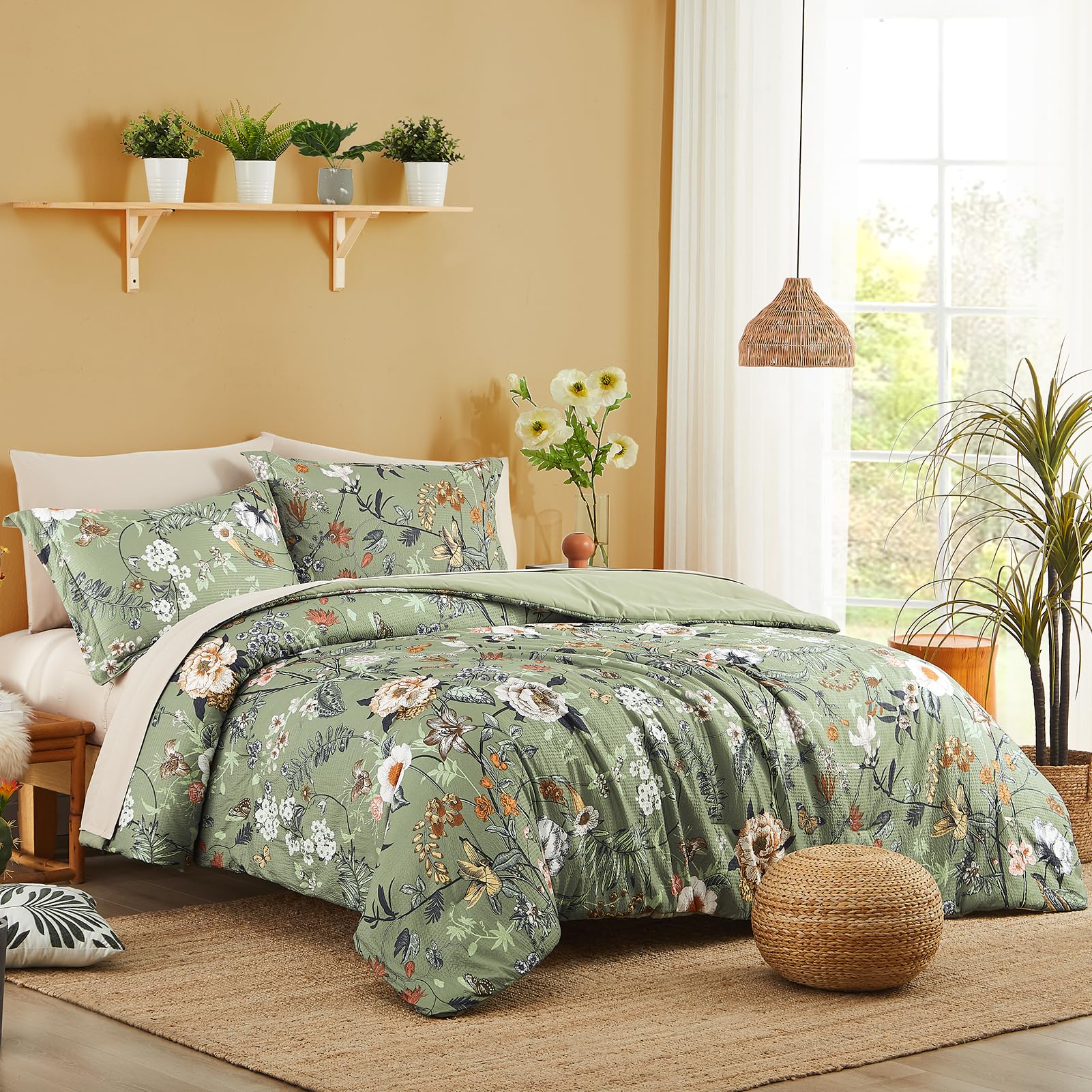 CASAAGUSTO green floral comforter set showcases butterfly patterns for a cozy farmhouse look.