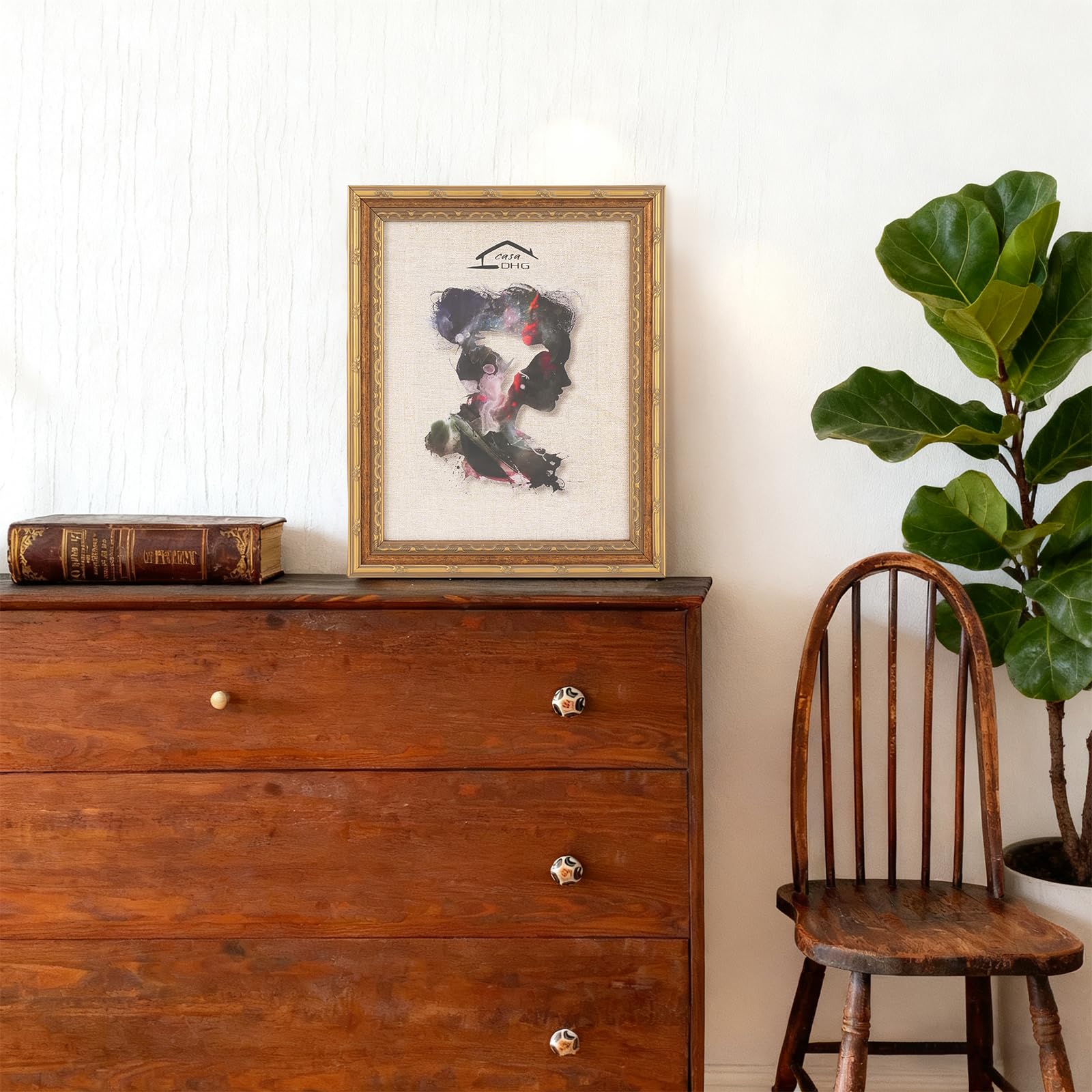 CasaDHG ornate vintage frame packaged with corner guards for safe delivery.