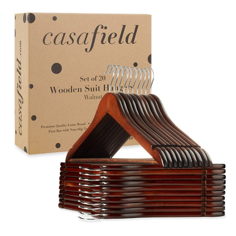 Casafield reinforced pant bar keeps pants in place throughout daily use.