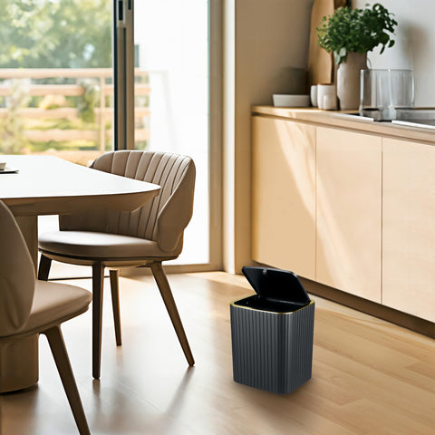 CedarShin black tumbler for rinsing and daily use.