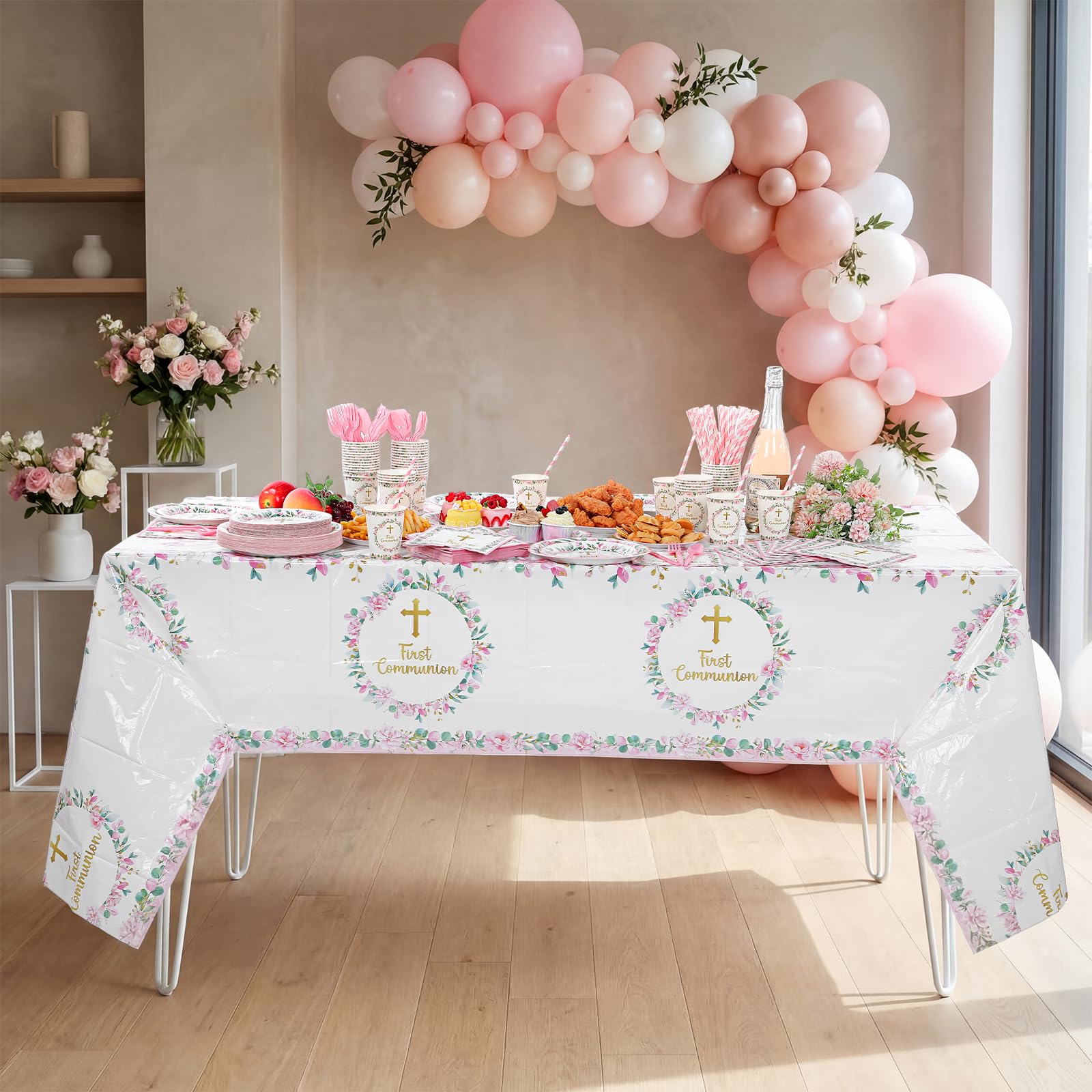 Ceenna God Bless straws complete the pink-gold theme