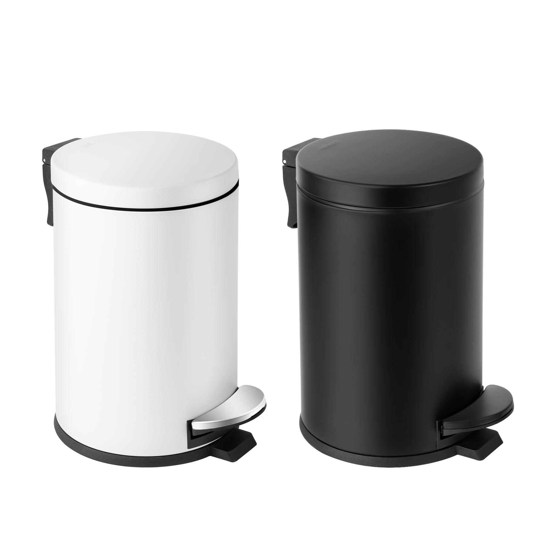 Cesun compact 4.5-liter trash bin suitable for bathrooms or desks.