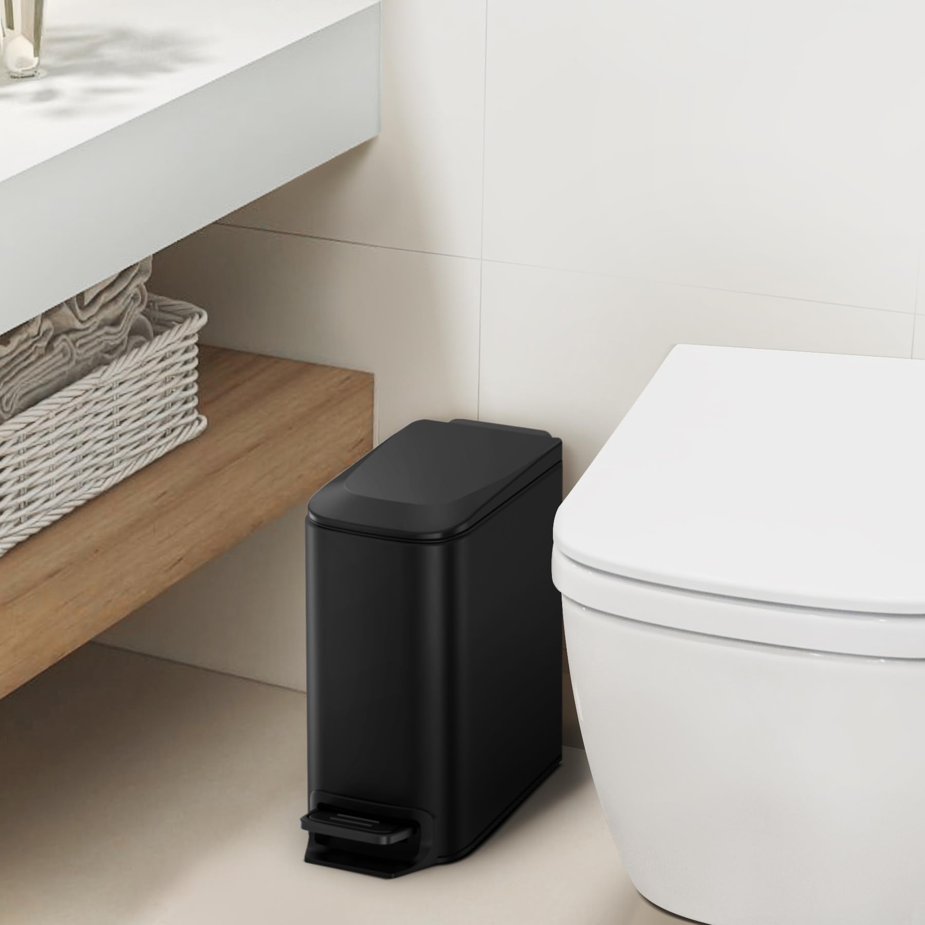 Cesun removable inner bucket enables quick cleaning and waste disposal.