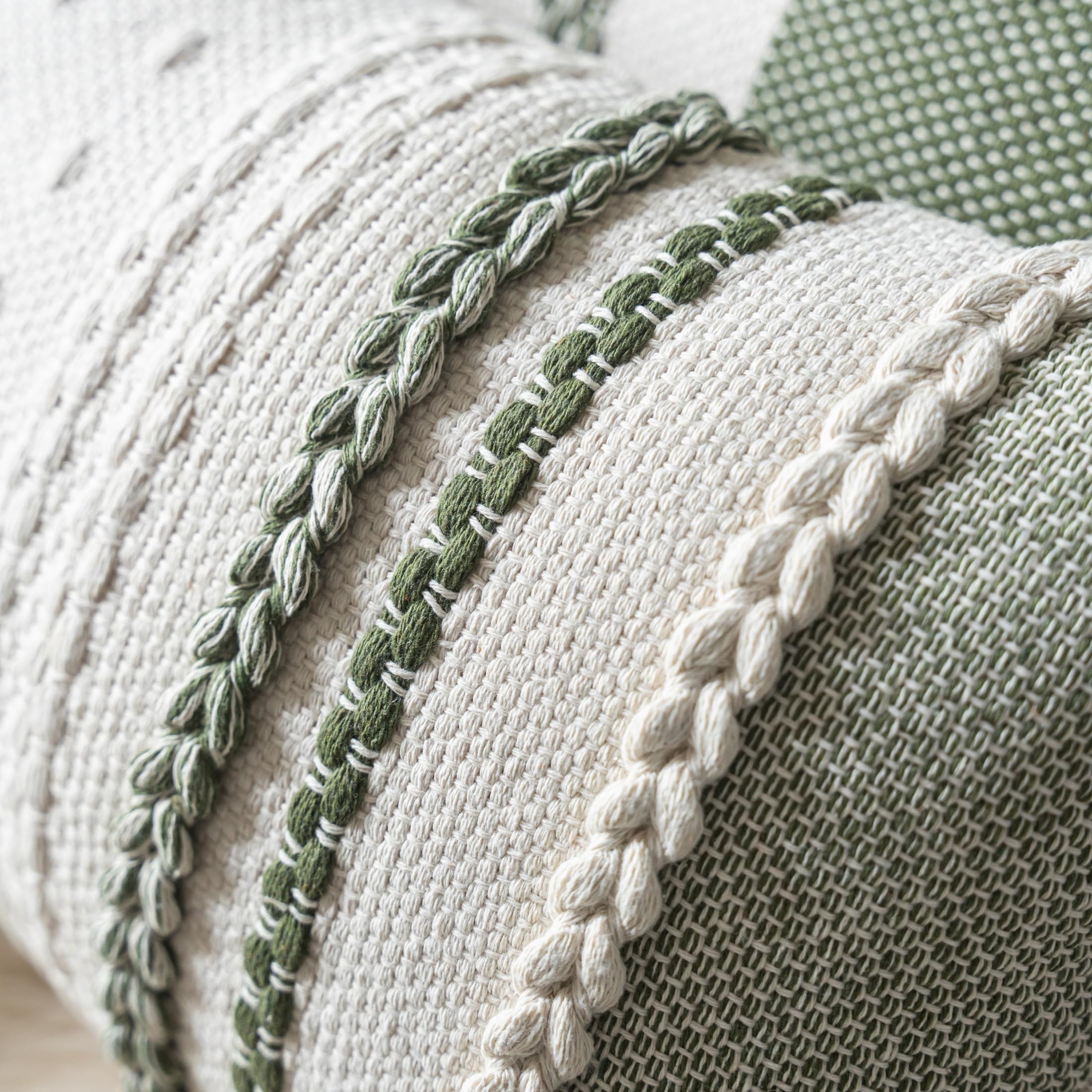 Cethom Boho lumbar pillow cover invisible zipper for seamless look.