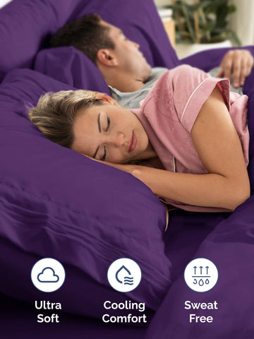 CGK Unlimited elastic all-around edge keeps king sheet securely in place.