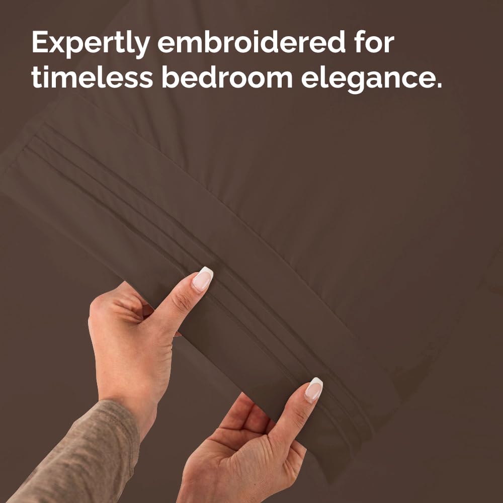 Wrinkle-free look of CGK Unlimited king pillow case in fresh setting
