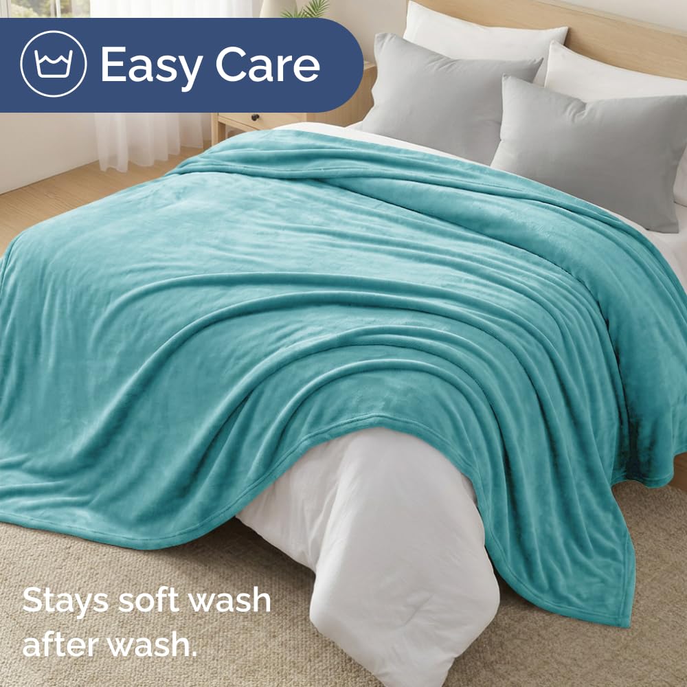 CGK Unlimited machine-washable blanket offers easy care and color retention