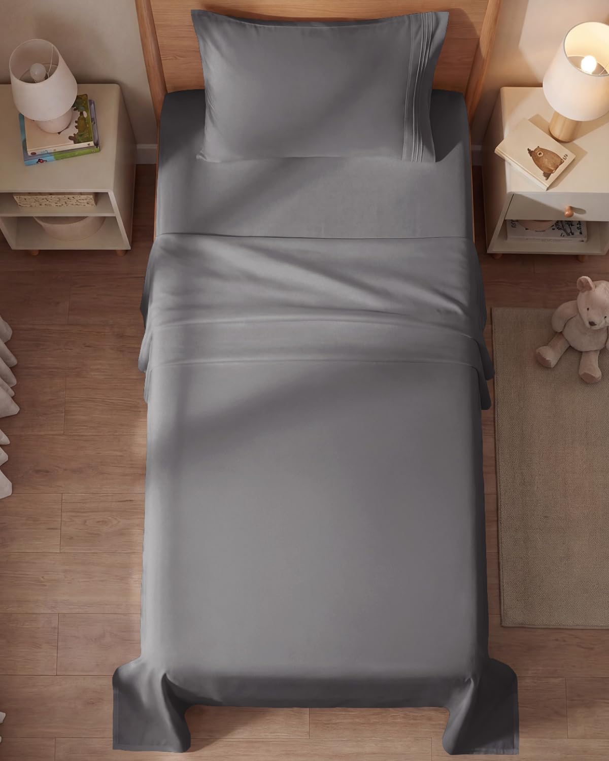 Easy-care sheets by CGK Unlimited – wrinkle resistant for low-maintenance laundry.