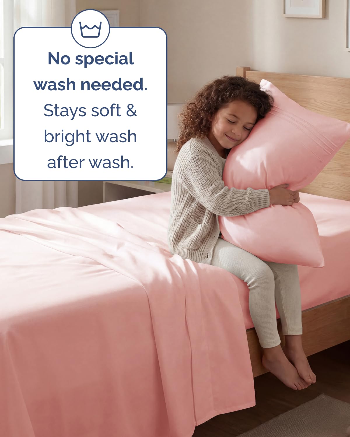 Fitted sheet 75x38 from CGK Unlimited set stretched over mattress
