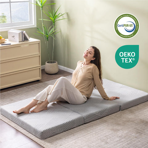 CH Charme House tri-fold mattress with removable cover for easy cleaning.