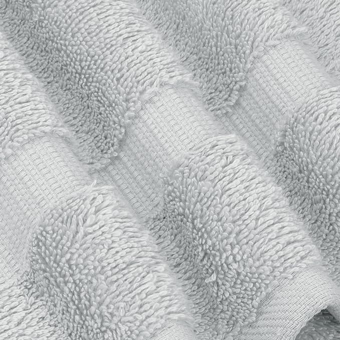 Chakir Turkish Linens double-stitched hem detail showing durability.