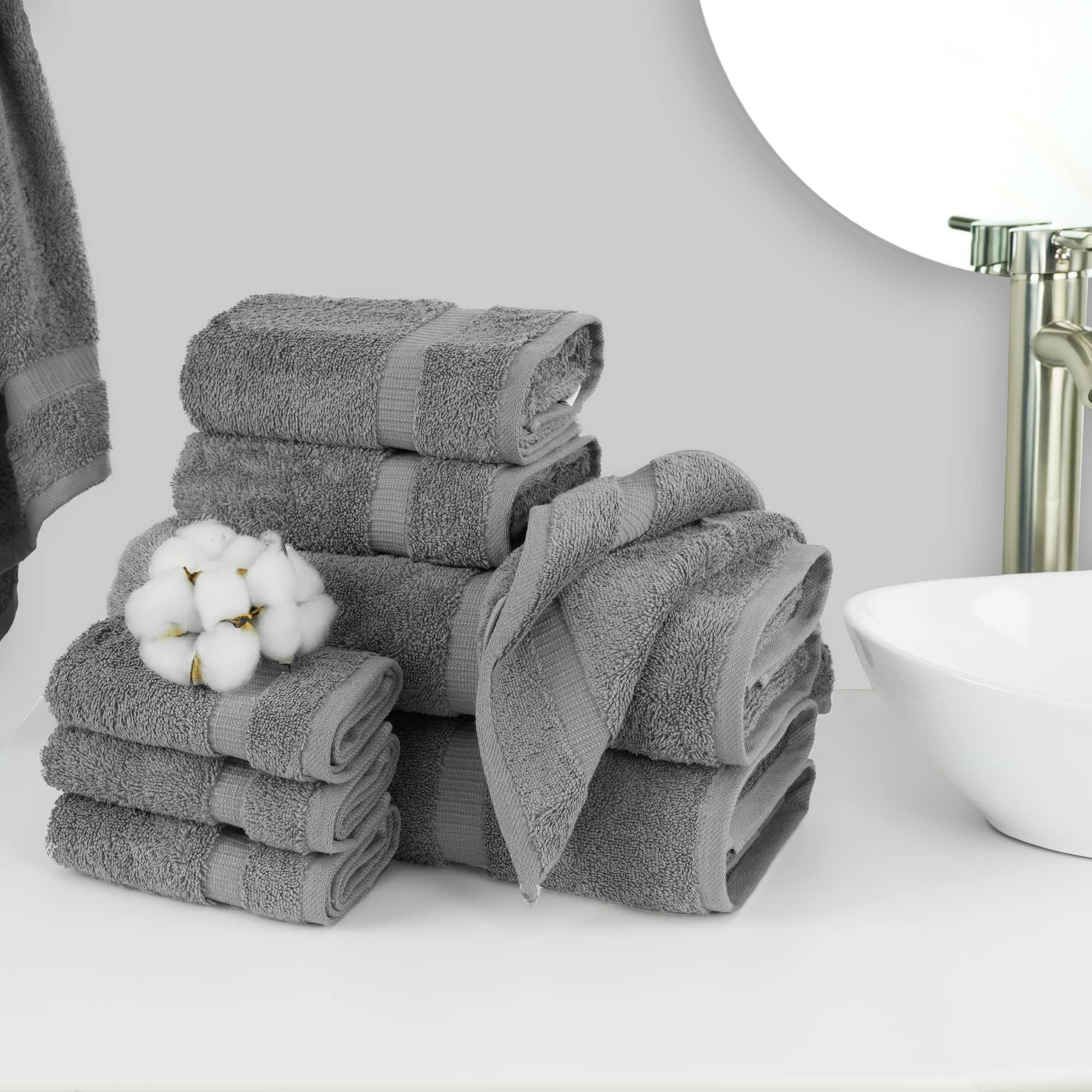 Chakir Turkish Linens hand towels provide daily comfort with quick-drying performance.