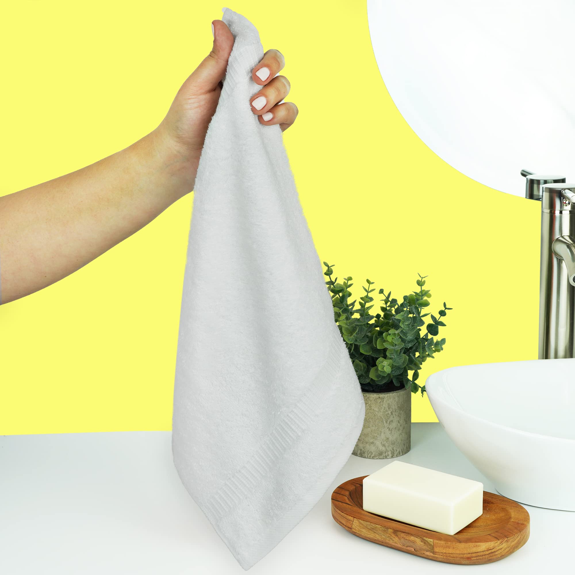 Chakir Turkish Linens hotel spa quality washcloths ready for daily routines.