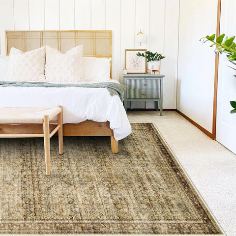 CHAMPLANT floral faux-wool rug adds soft texture to bedrooms and living rooms.