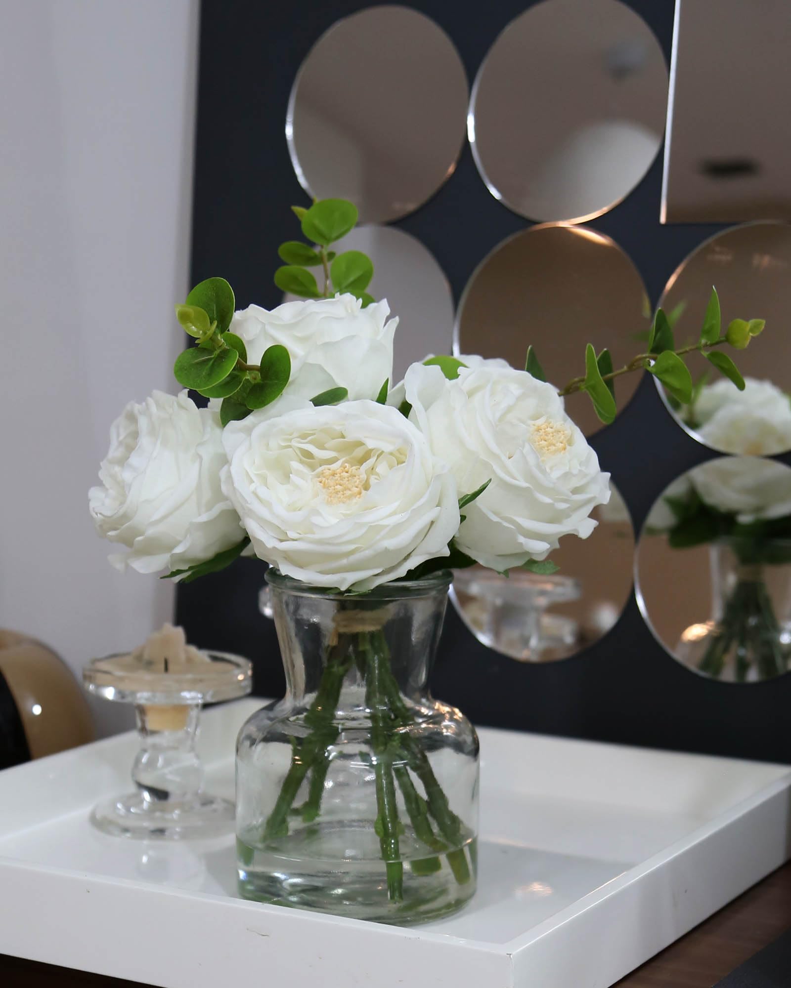 CHASMILE glass vase display enhances any room with realistic floral detail.