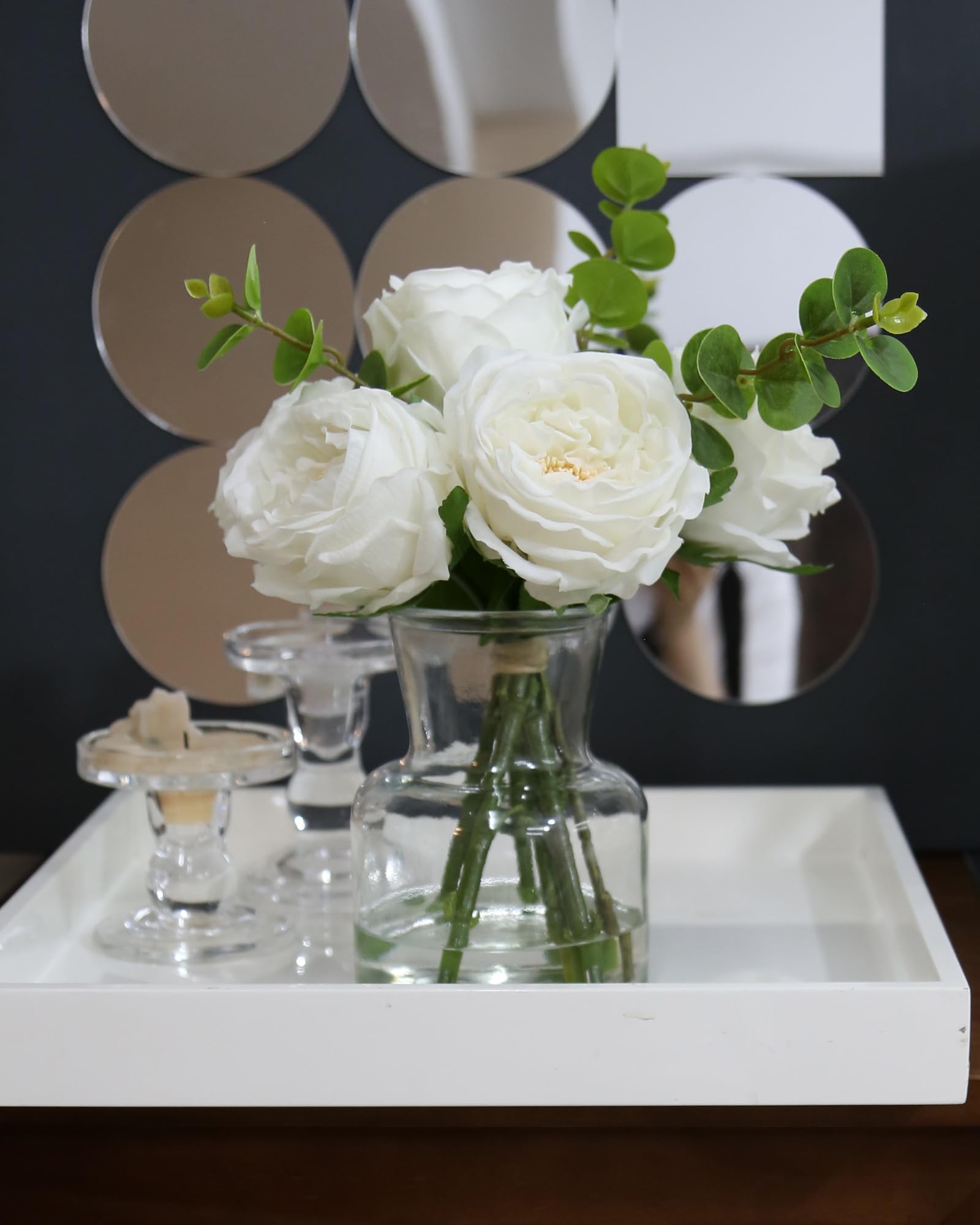 CHASMILE lifelike artificial flowers ideal for living rooms and offices.