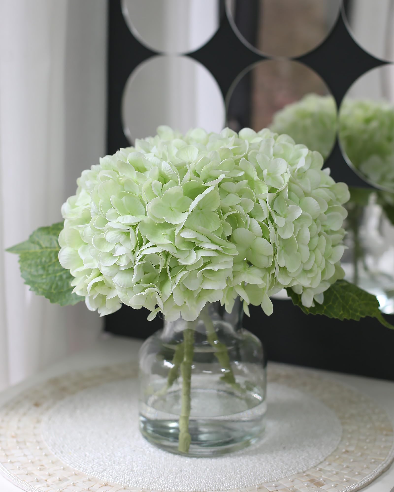 CHASMILE washable hydrangea flowers stay vibrant after cleaning.