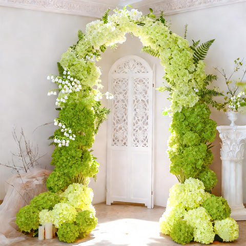Cherica maintenance-free hydrangea blooms stay bright without watering or care.