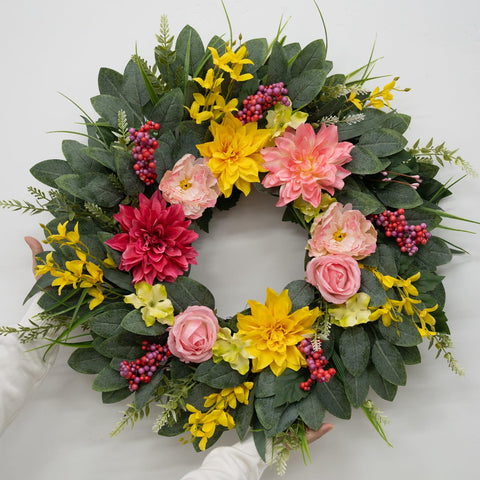 Chiyinbao wreath for kitchen or entryway pairs with seasonal accents.