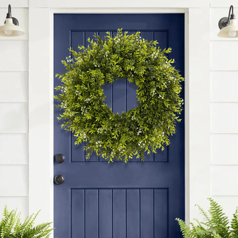 Chiyinbao boxwood wreath wall decor adds natural charm to any space