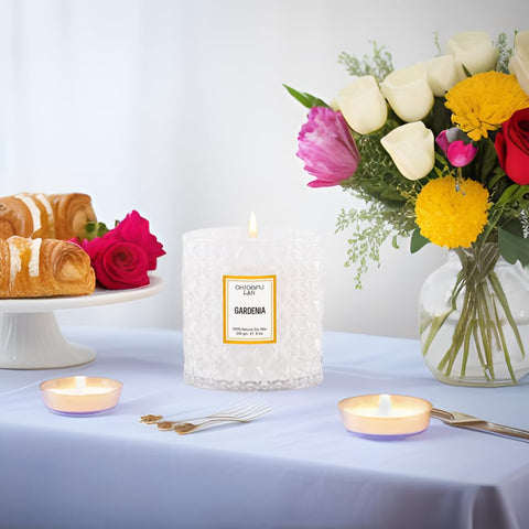 Chloefu LAN Gardenia candle gift-packaging for birthdays and holidays.