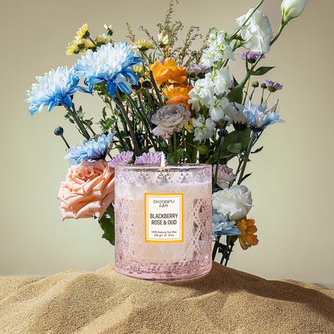 Chloefu LAN gift-ready candle ideal for Mother's Day.