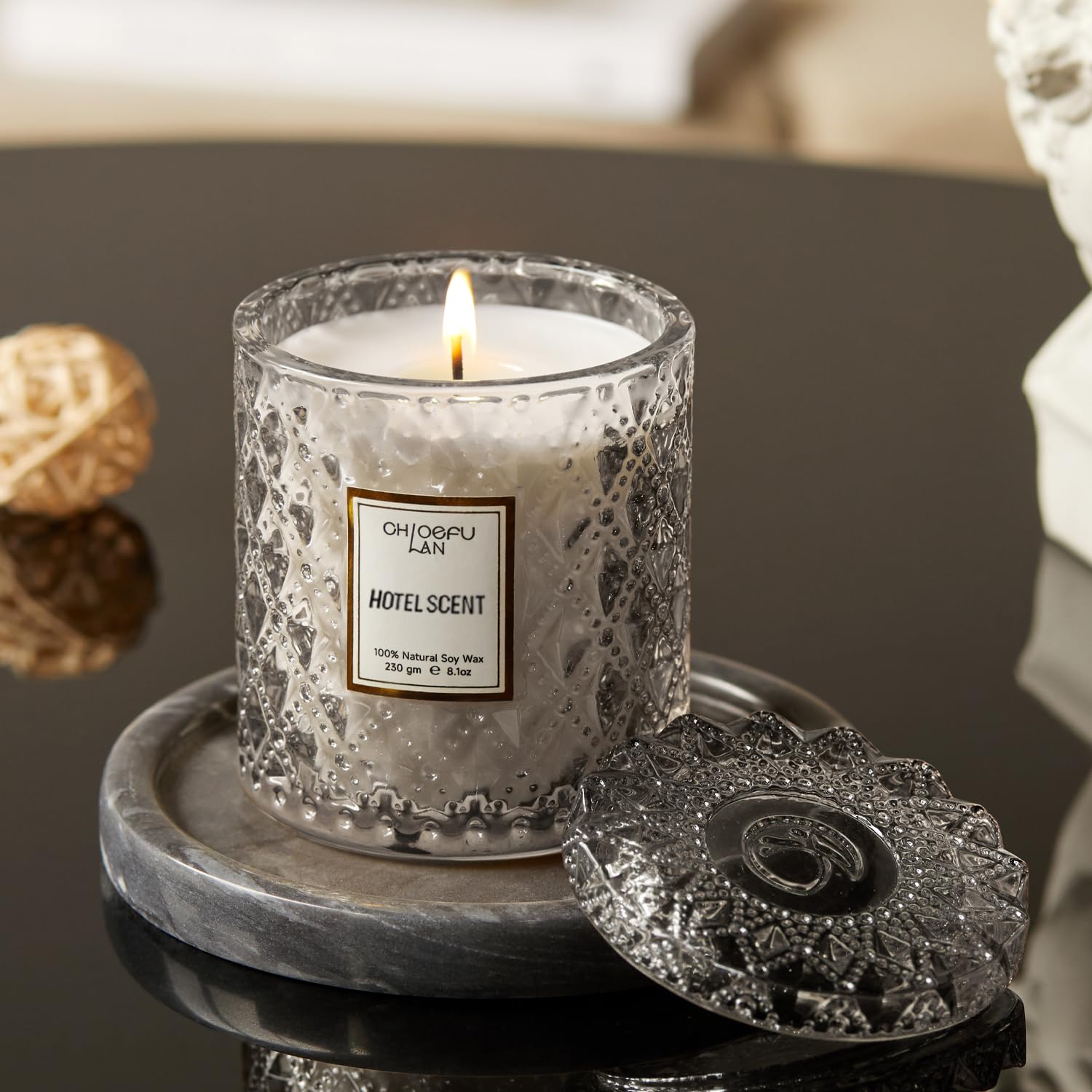 Chloefu LAN candle with lead-free wick delivers cleaner burn.