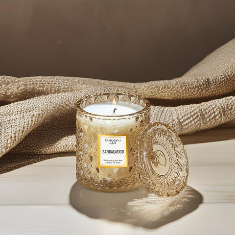 Chloefu LAN sandalwood candle bedroom ambiance creates cozy, calm environment